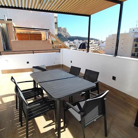 Apartamento Atico loft de lujo con terraza espectacular y vista a los 2 castillos Alicante Exterior foto